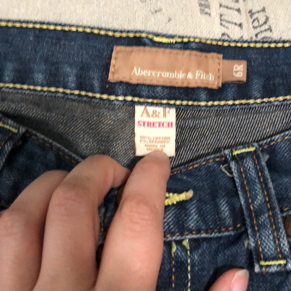 Abercrombie jeans size 6R - Picture 2 of 4